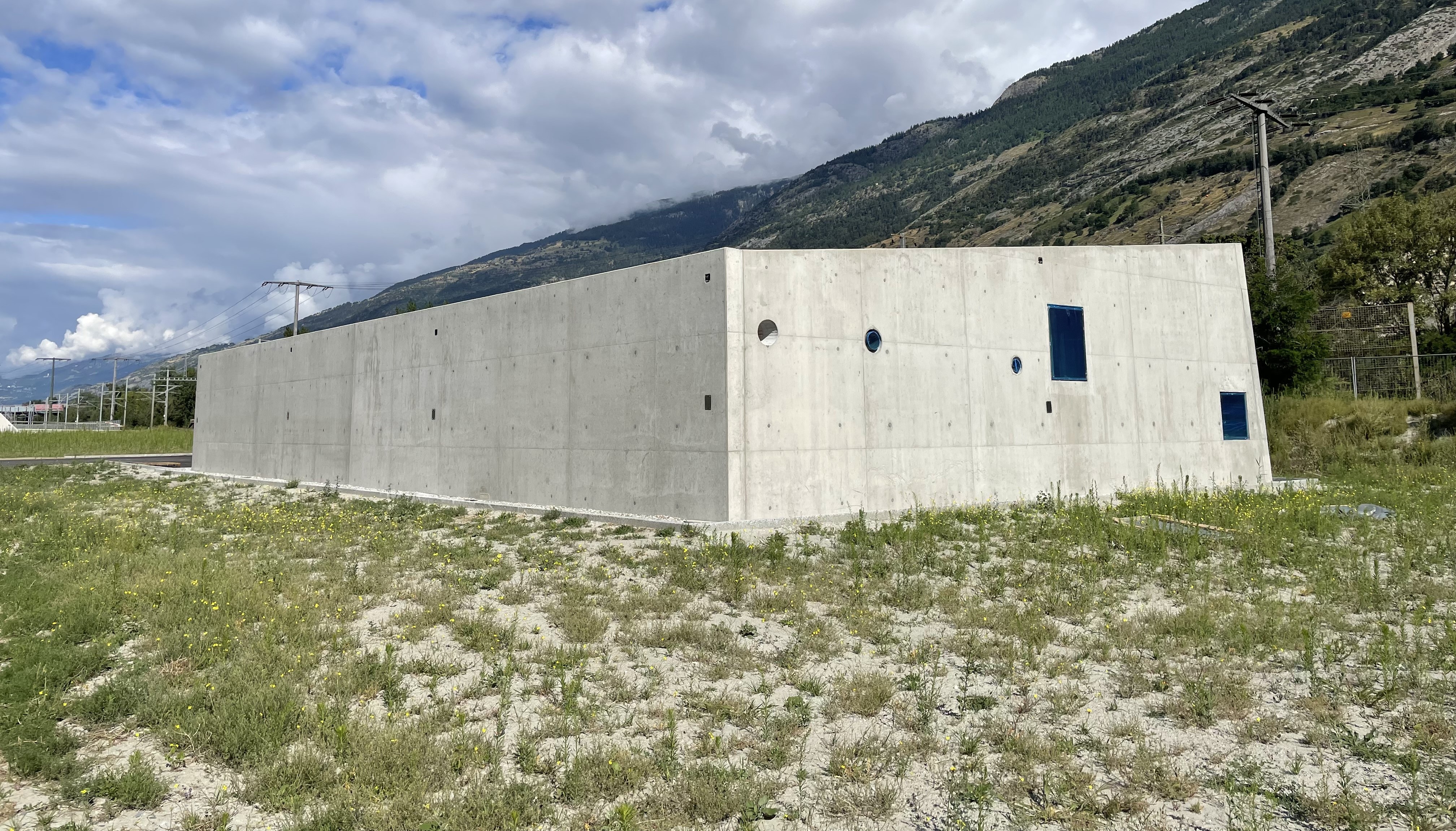 Neubau Betriebs-Sicherheits-Ausrüstung (BSA) - Gedeckter Autobahnabschnitt Raron A9